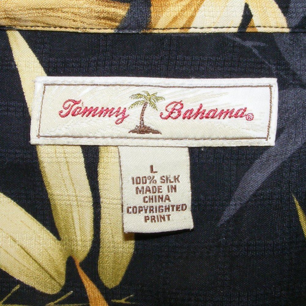 TOMMY BAHAMA Silk Shirt, L, Flaw/hole, SS, Pocket - Picture 6 of 7